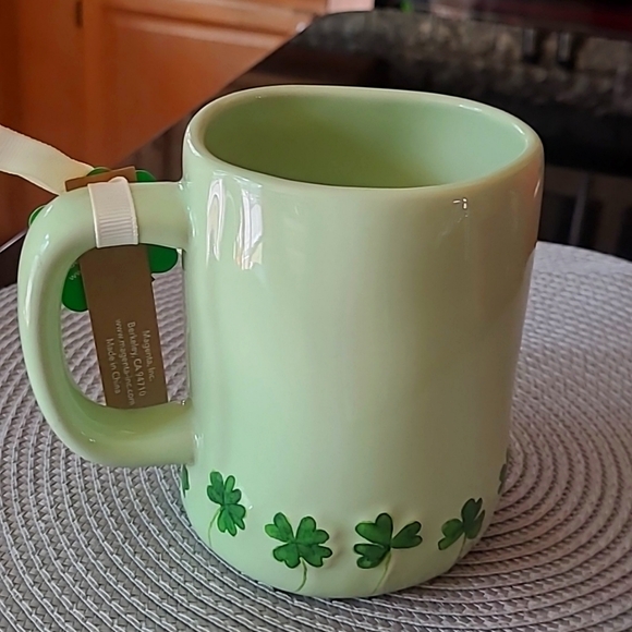 ☘️Rae Dunn Shamrock Mug - Picture 2 of 5